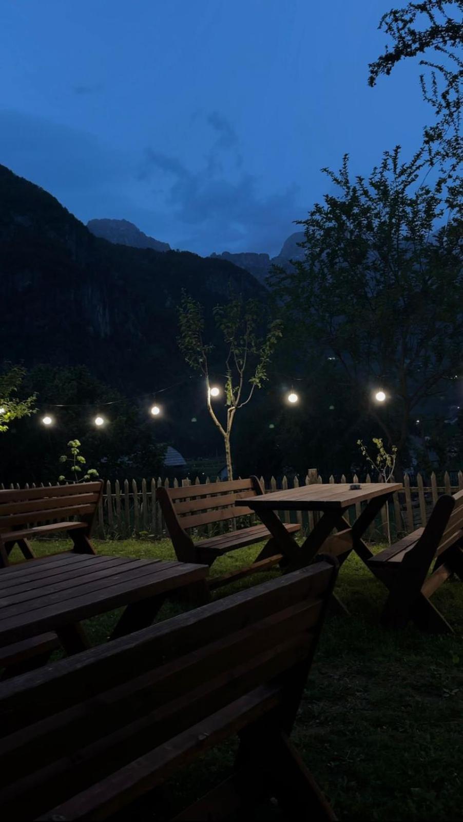 Bujtina Ziçi Otel Theth Dış mekan fotoğraf