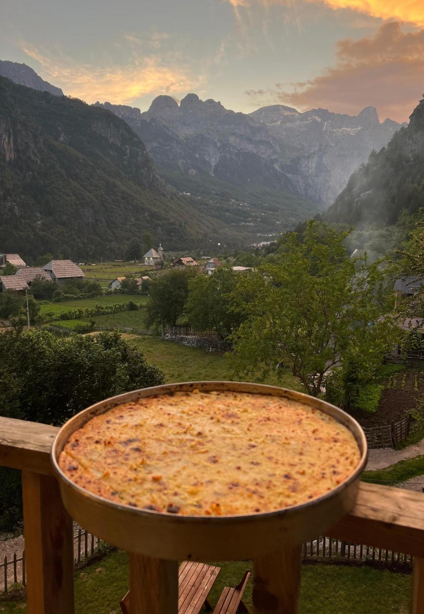 Bujtina Ziçi Otel Theth Dış mekan fotoğraf
