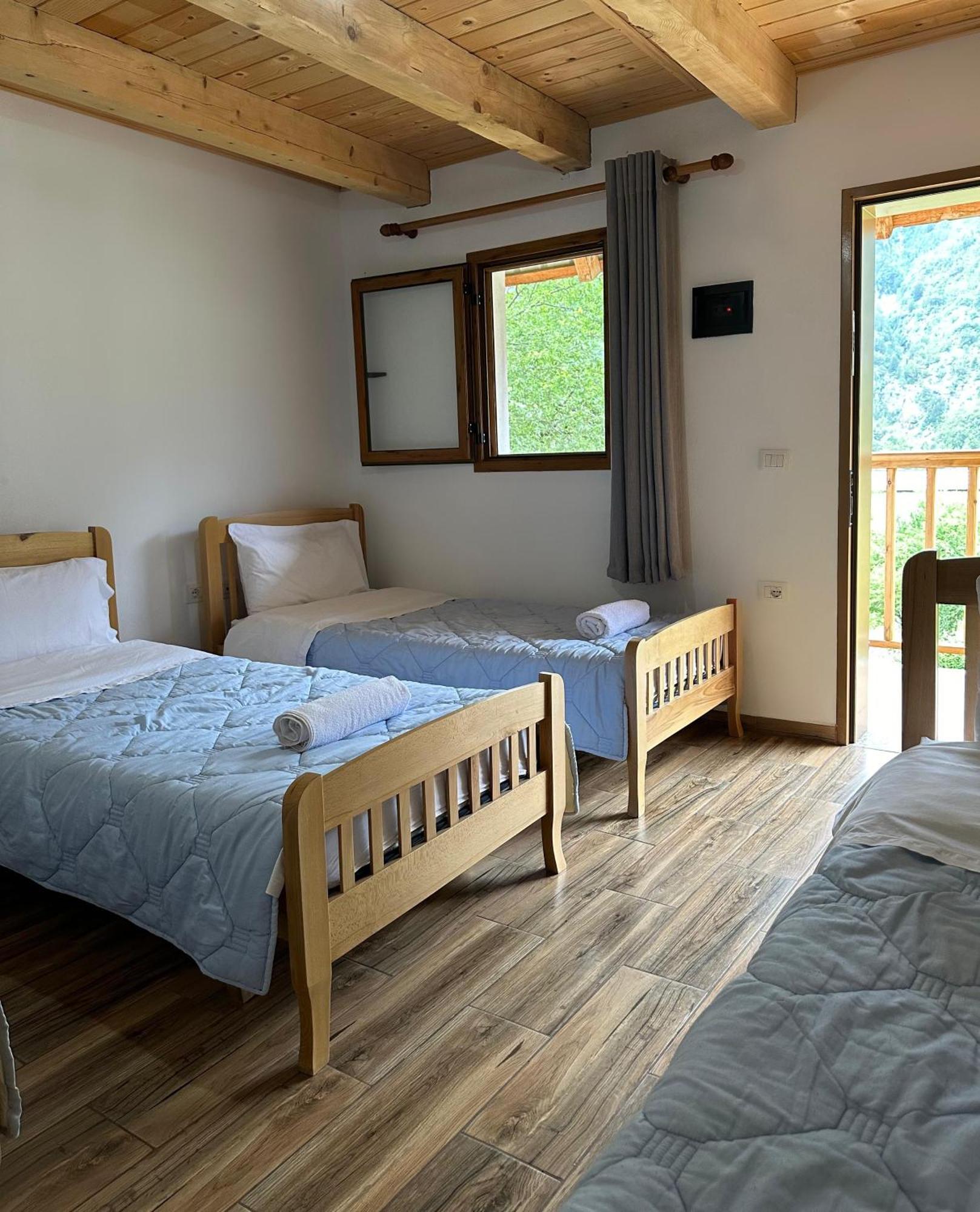 Bujtina Ziçi Otel Theth Dış mekan fotoğraf