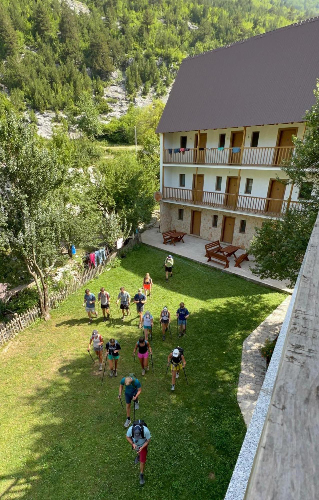 Bujtina Ziçi Otel Theth Dış mekan fotoğraf