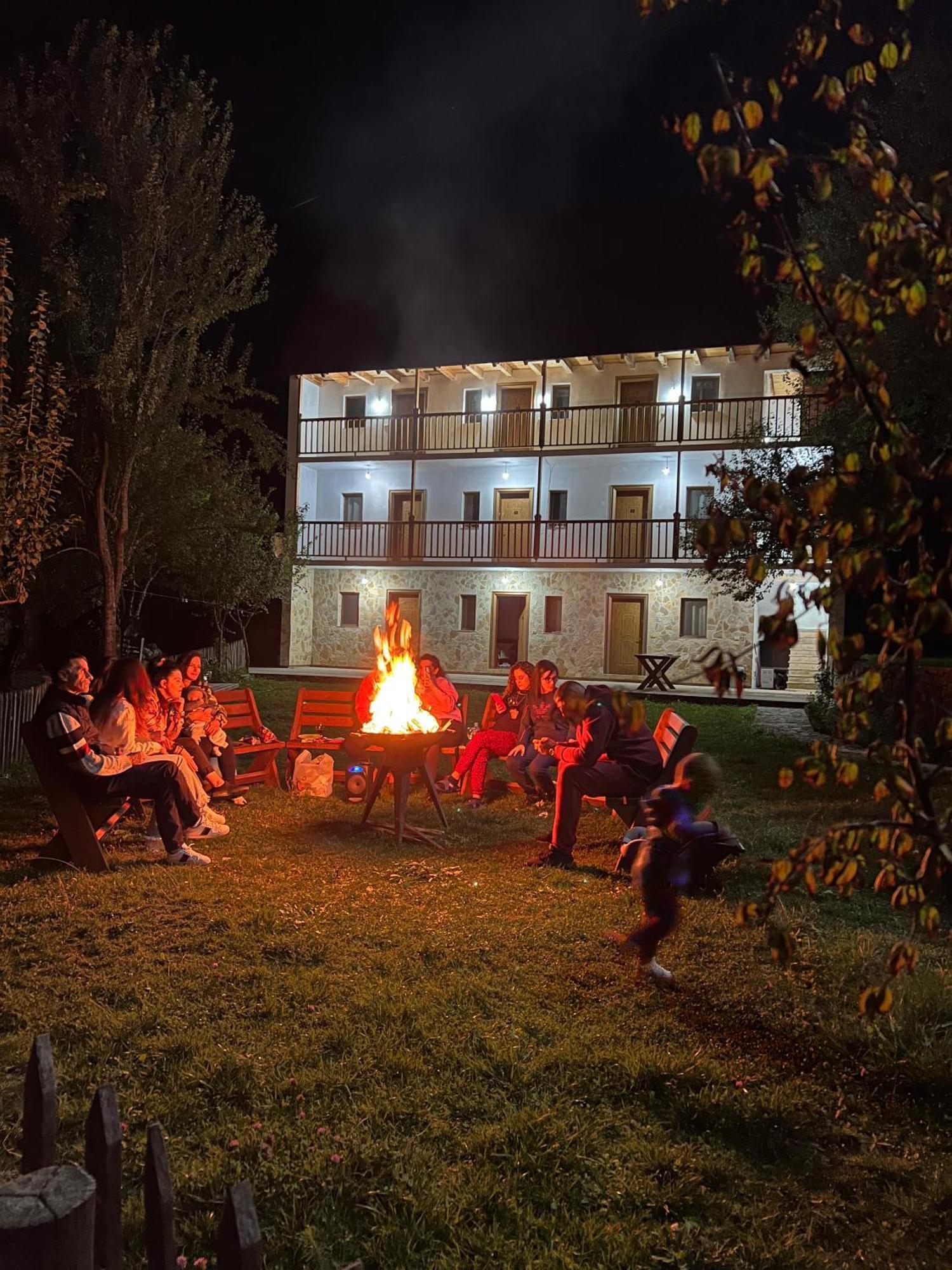 Bujtina Ziçi Otel Theth Dış mekan fotoğraf