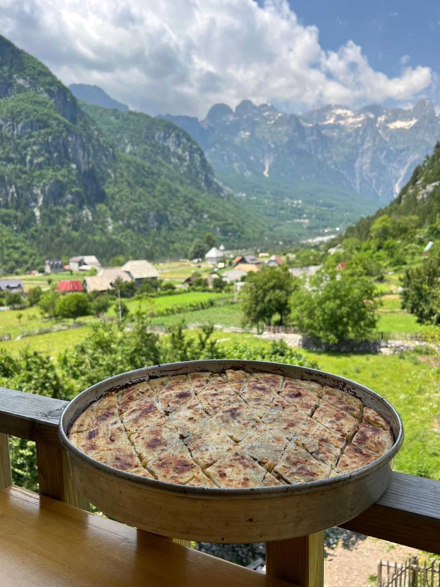 Bujtina Ziçi Otel Theth Dış mekan fotoğraf
