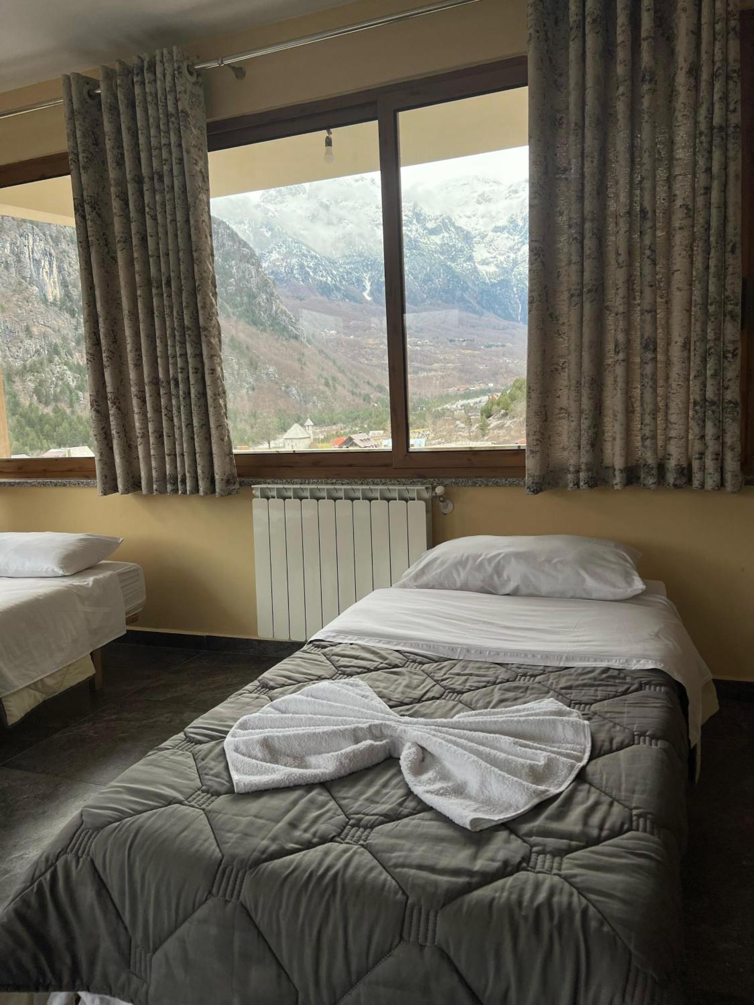 Bujtina Ziçi Otel Theth Dış mekan fotoğraf