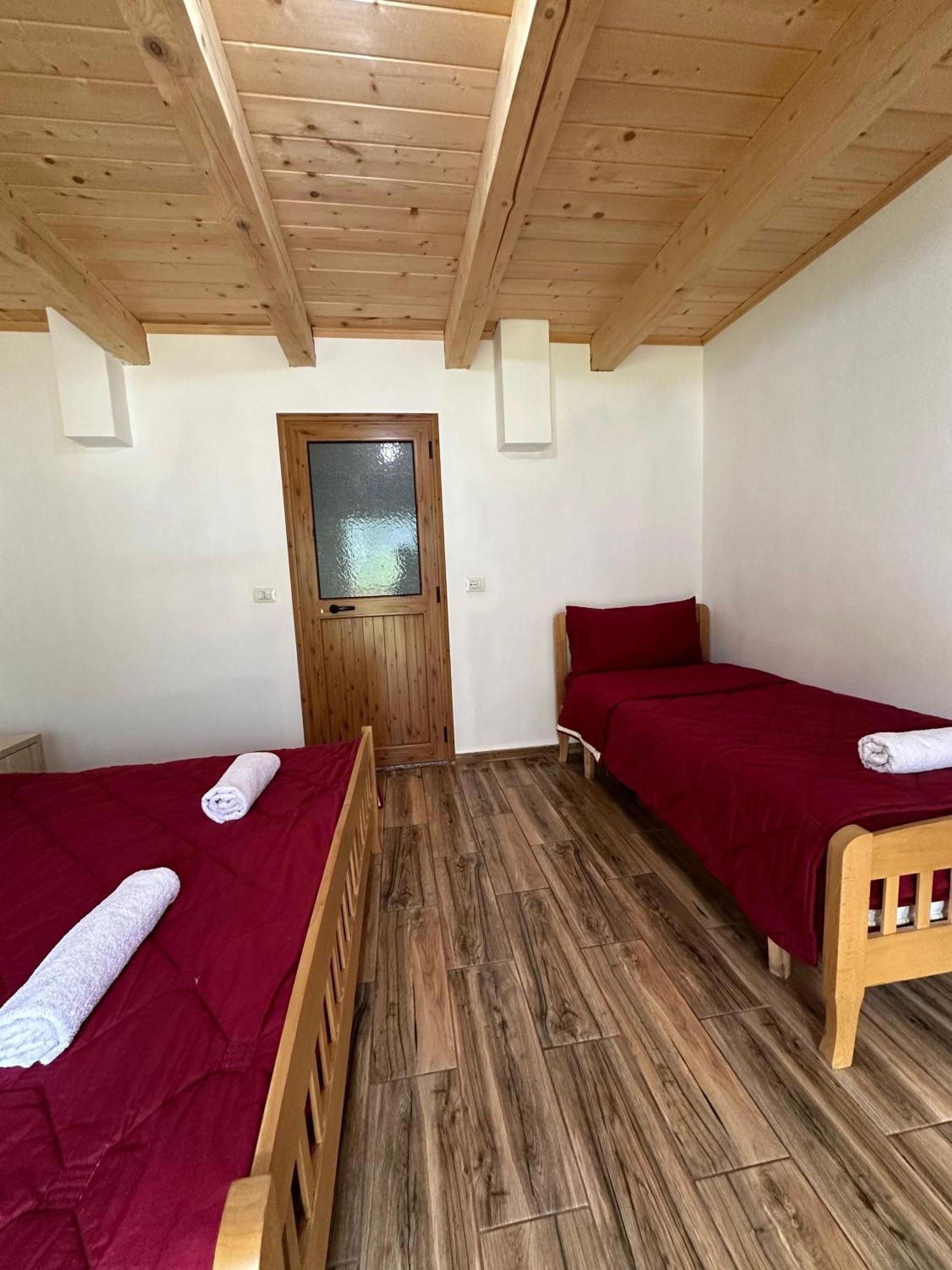 Bujtina Ziçi Otel Theth Dış mekan fotoğraf