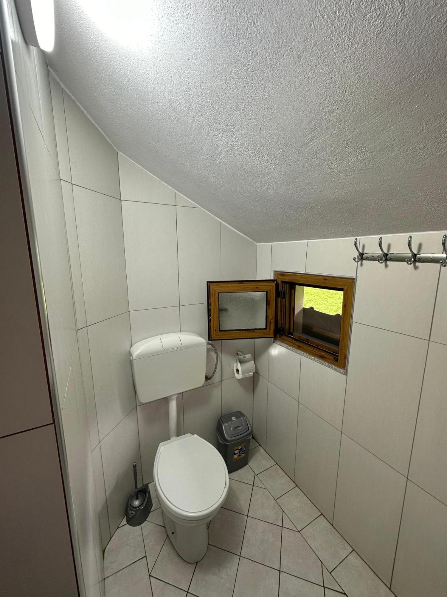 Bujtina Ziçi Otel Theth Dış mekan fotoğraf