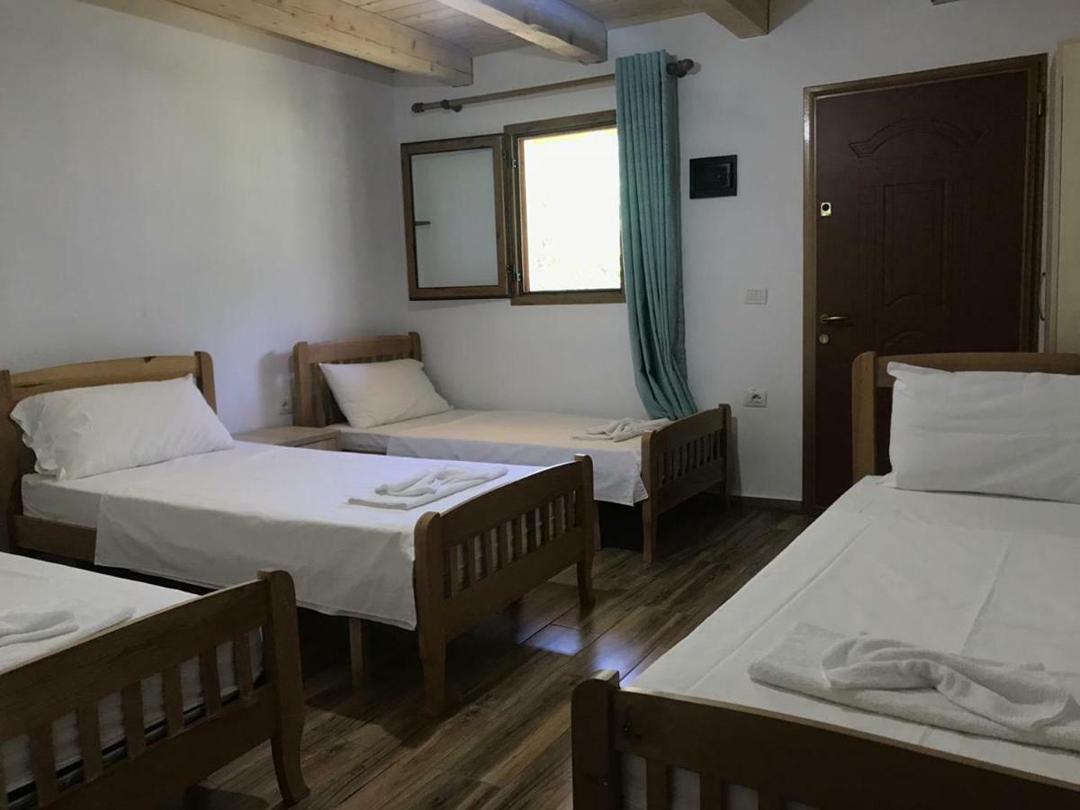 Bujtina Ziçi Otel Theth Dış mekan fotoğraf