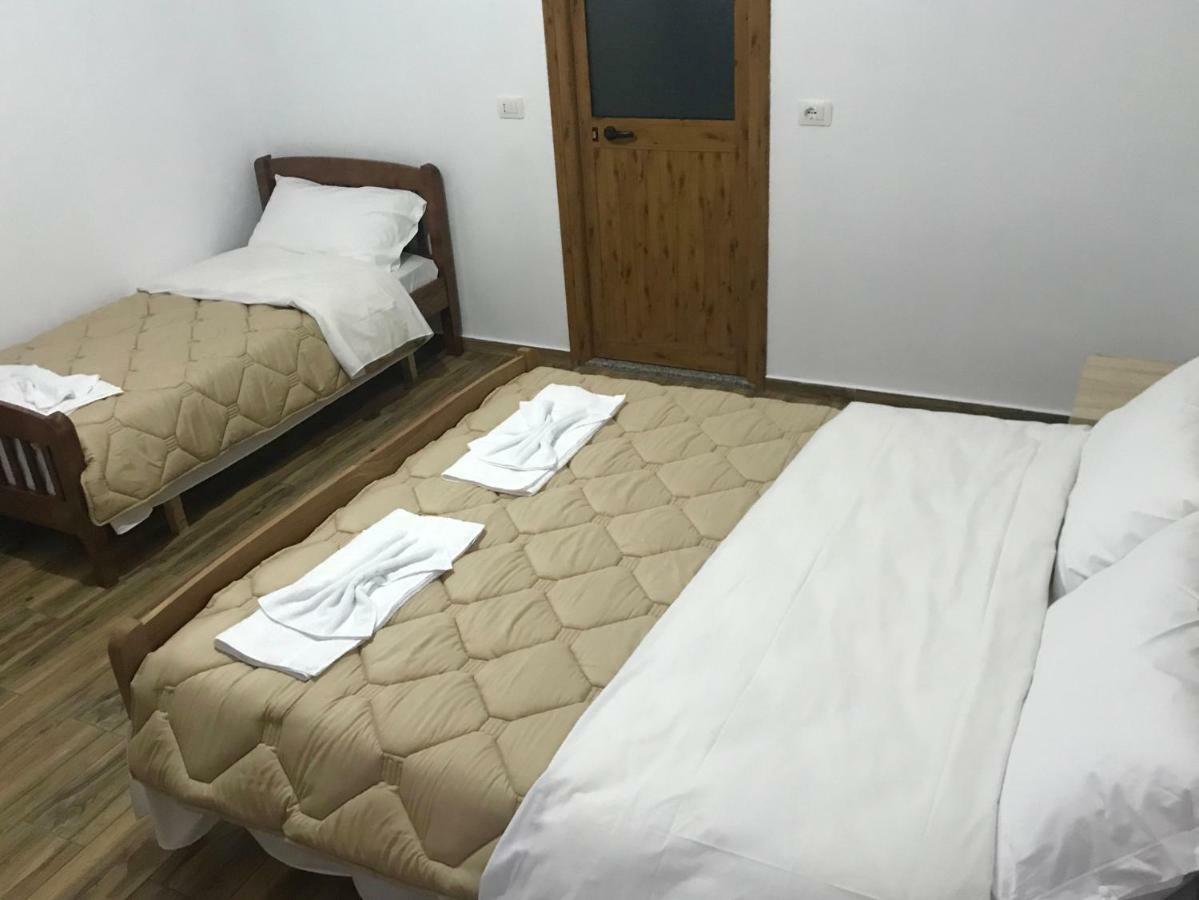 Bujtina Ziçi Otel Theth Dış mekan fotoğraf